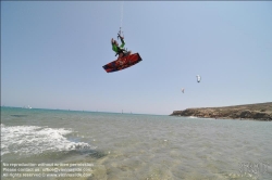 Viennaslide-92110119 Kitesurfing