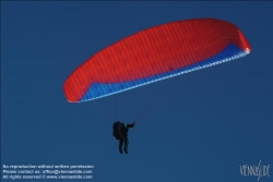 Viennaslide-96310102 Paragleiten in den Österreichischen Alpen - Paragliding in the Austrian Alps